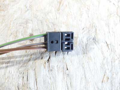 Mercedes Black 4 Pole 3 Wire Connector 3 03754565285